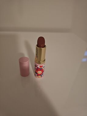 Estee Lauder Lipstick #440 Irresistible